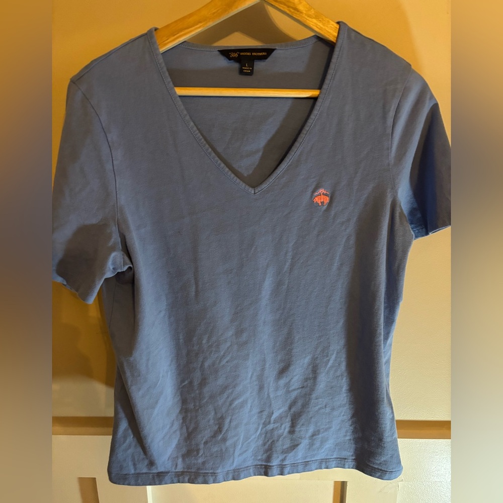 Women's Brooks Brothers 346 blue vneck shirt size large